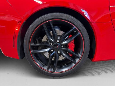 Used 2019 Chevrolet Corvette Stingray Convertible RWD image 25