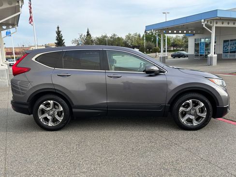 Used 2017 Honda CR-V EX image 4