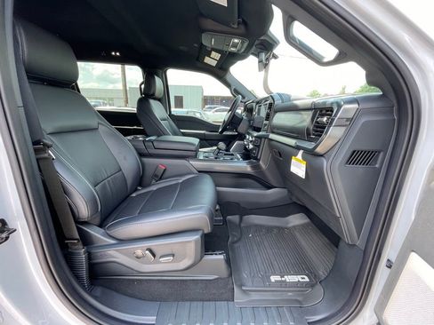 New 2025 Ford F150 Lariat w/ Equipment Group 502A High image 23