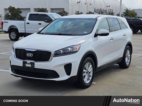 Used 2020 Kia Sorento LX image 1