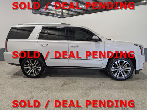Used 2018 GMC Yukon Denali w/ Denali Ultimate Package AWD/4WD image 2