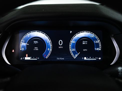Used 2023 Jeep Grand Cherokee Altitude AWD/4WD image 16