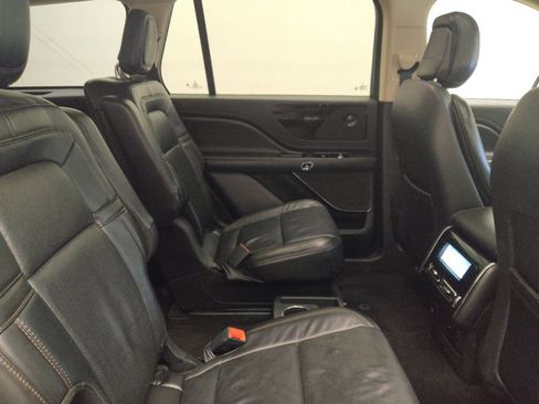 Used 2020 Lincoln Aviator Reserve w/ Equipment Group 201A AWD/4WD image 19