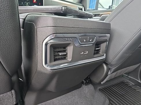 Used 2025 GMC Sierra 2500 Denali w/ Denali Reserve Package AWD/4WD image 15