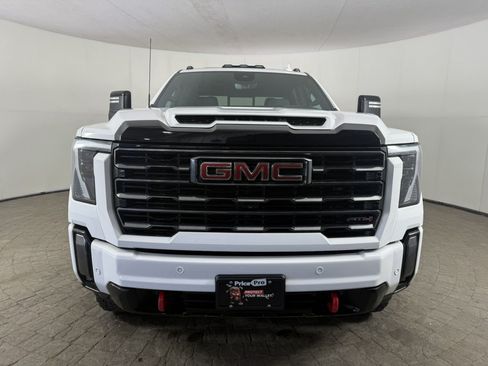 Used 2024 GMC Sierra 3500 AT4 w/ Technology Package AWD/4WD image 2
