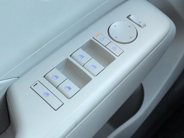Used 2024 Hyundai Kona SEL FWD image 21