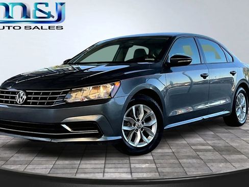 Used 2018 Volkswagen Passat 2.0T S w/ Driver Assistance Package image 1
