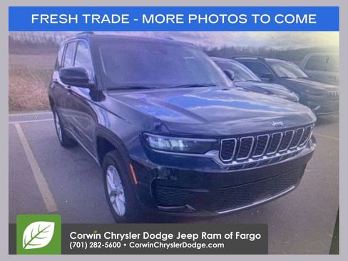 Used 2023 Jeep Grand Cherokee Laredo w/ Trailer Tow Prep Group (B) image 1