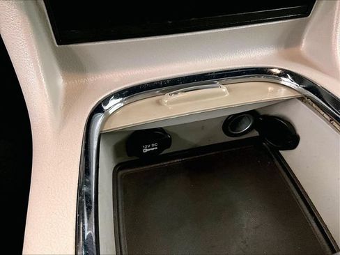 Used 2019 Dodge Grand Caravan SXT FWD image 33