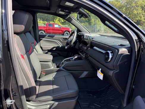 New 2026 Chevrolet Colorado Z71 w/ Technology Package image 11