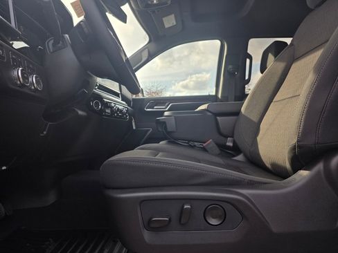 New 2026 GMC Sierra 1500 SLE w/ X31 Off-Road Package image 10
