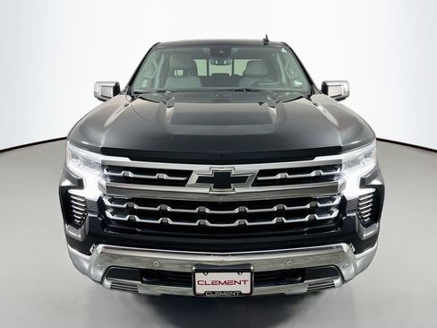 Used 2023 Chevrolet Silverado 1500 LTZ w/ LTZ Premium Package AWD/4WD image 3