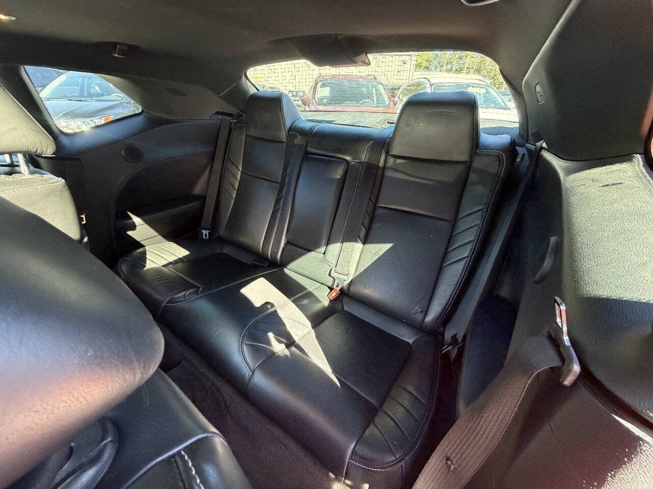Used 2016 Dodge Challenger SRT Hellcat RWD image 25