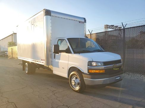 New 2025 Chevrolet Express 3500 w/ Power Convenience Package image 14