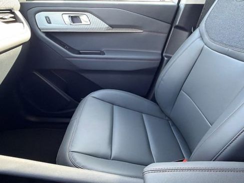 New 2026 Ford Explorer Active w/ Active Comfort Package image 23