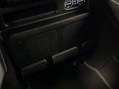 Used 2023 RAM 2500 Limited AWD/4WD image 43