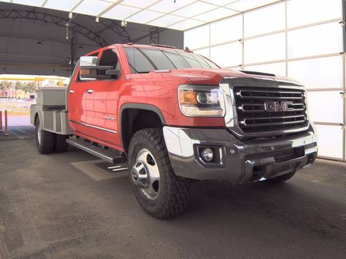 Used 2019 GMC Sierra 3500 SLT w/ Duramax Plus Package image 3