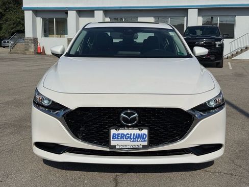 Used 2023 MAZDA MAZDA3 s image 9