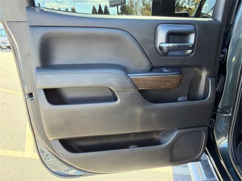 Used 2018 GMC Sierra 3500 Denali w/ Duramax Plus Package image 21