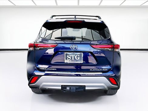 Used 2021 Toyota Highlander Platinum AWD/4WD image 5