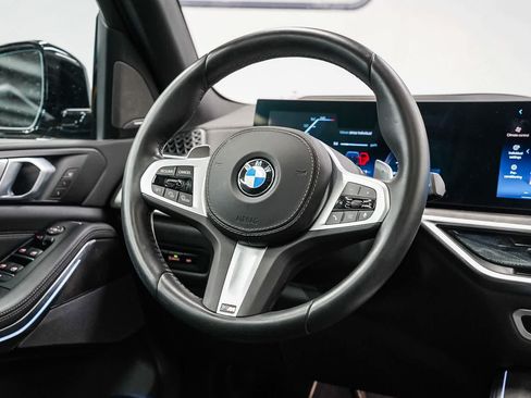 Used 2026 BMW X5 sDrive40i w/ M Sport Package RWD image 15
