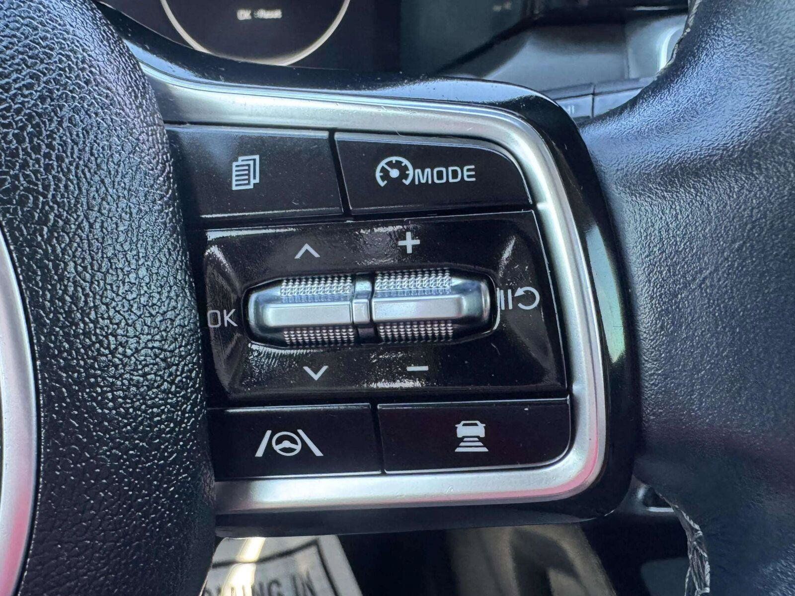 Used 2023 Kia Sorento SX FWD image 23