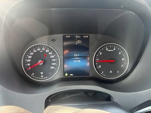 Used 2023 Mercedes-Benz Sprinter 2500 image 12