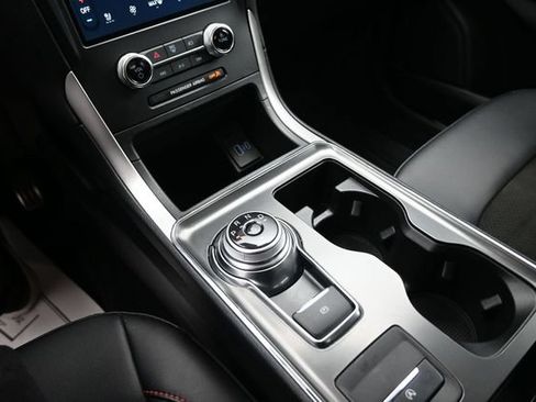 Certified 2024 Ford Edge ST-Line AWD/4WD image 19