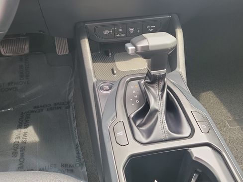 Used 2025 Kia K4 EX FWD image 24