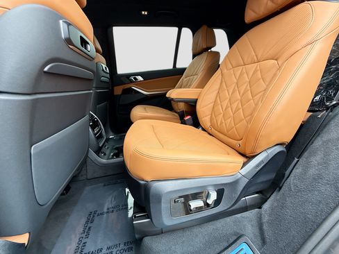 New 2027 BMW X7 xDrive40i w/ M Sport Package AWD/4WD image 22