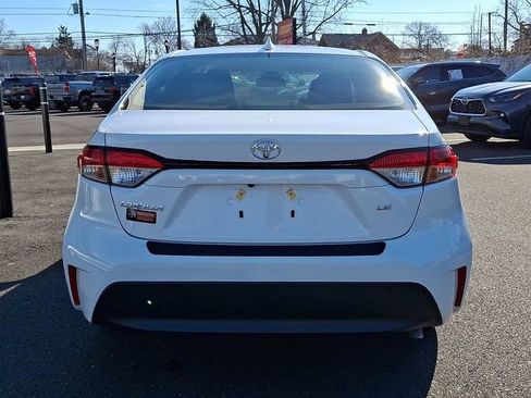 Certified 2024 Toyota Corolla LE image 5