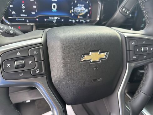 Used 2025 Chevrolet Silverado 2500 LTZ w/ LTZ Premium Package image 40