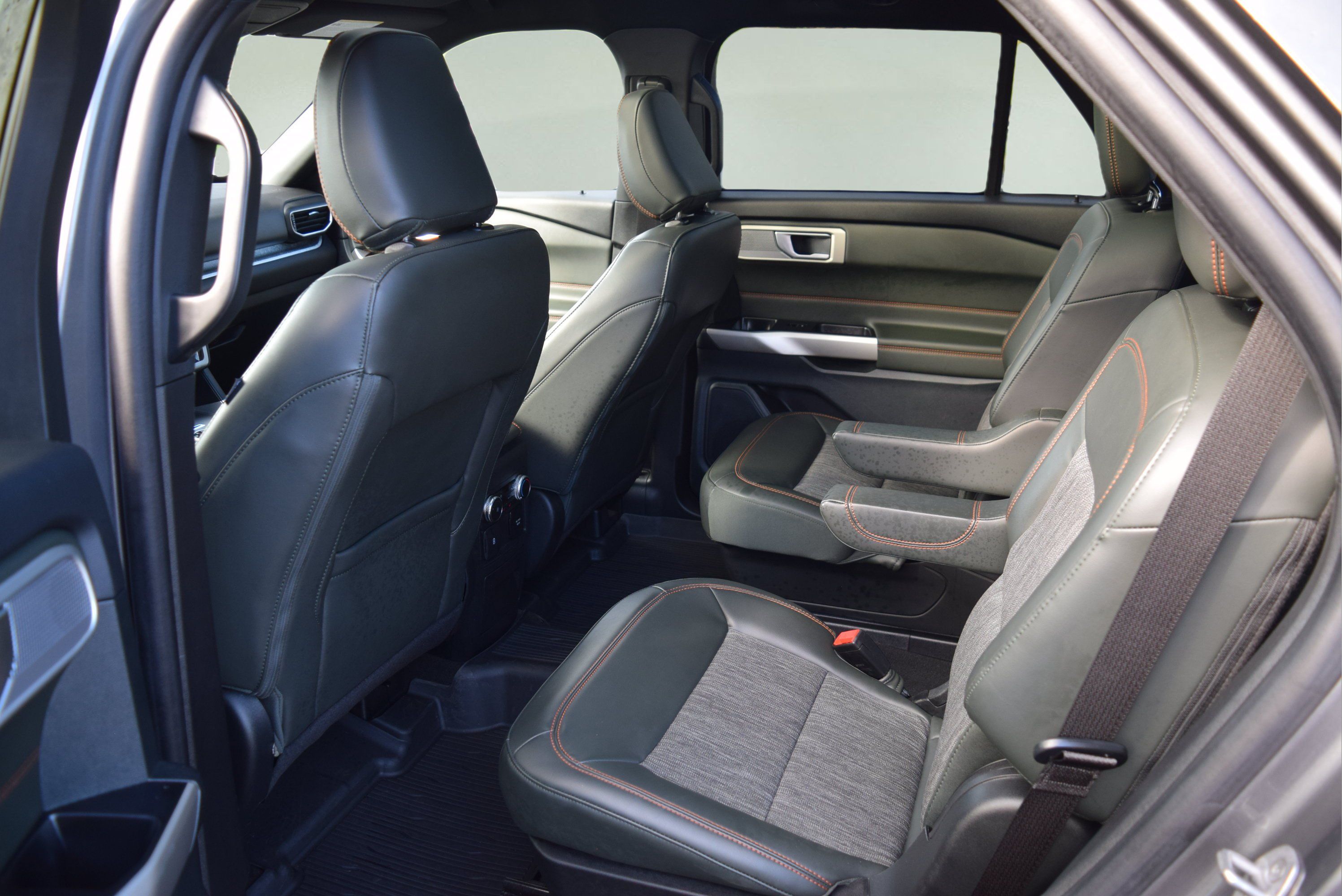 Used 2023 Ford Explorer Timberline w/ Timberline Technology Package AWD/4WD image 8
