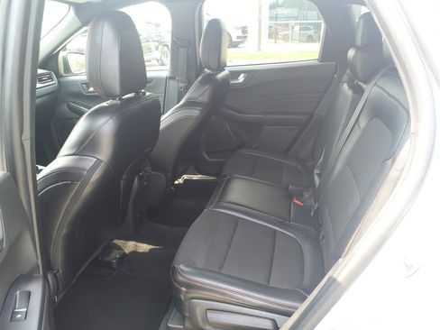 Used 2024 Ford Escape ST-Line FWD image 15