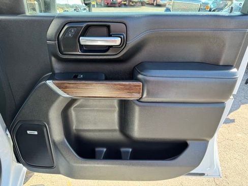 Used 2020 Chevrolet Silverado 2500 High Country w/ Z71 Off-Road Package image 16