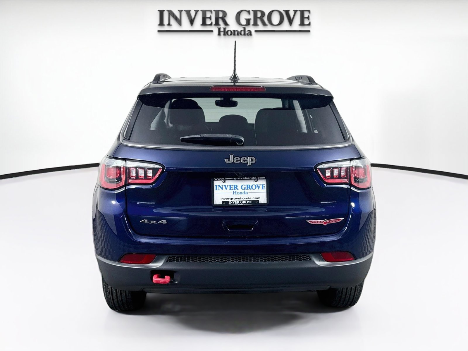 Used 2019 Jeep Compass Trailhawk w/ Leather Interior Group AWD/4WD image 6