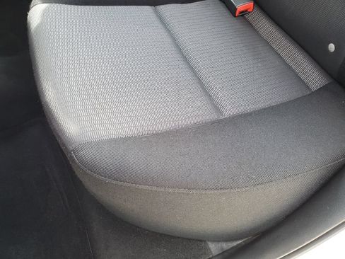 Used 2007 MAZDA MAZDA3 i Touring FWD image 24