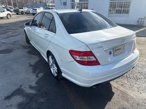 Used 2011 Mercedes-Benz C 300 4MATIC Sedan image 8