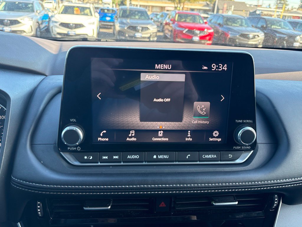 Used 2022 Nissan Rogue SV AWD/4WD image 19