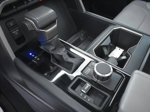 Used 2022 Toyota Tundra Limited image 26