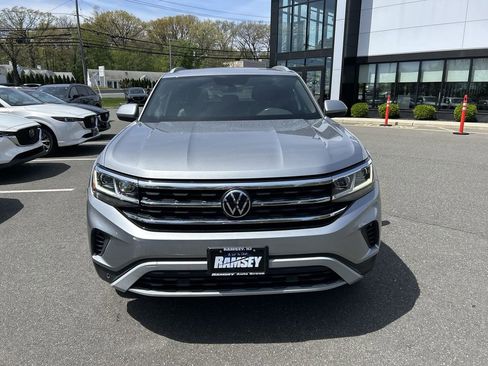 Used 2020 Volkswagen Atlas Cross Sport SE w/ Panoramic Sunroof Package AWD/4WD image 3