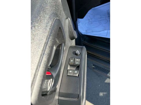 Used 2023 Toyota Tacoma SR image 22