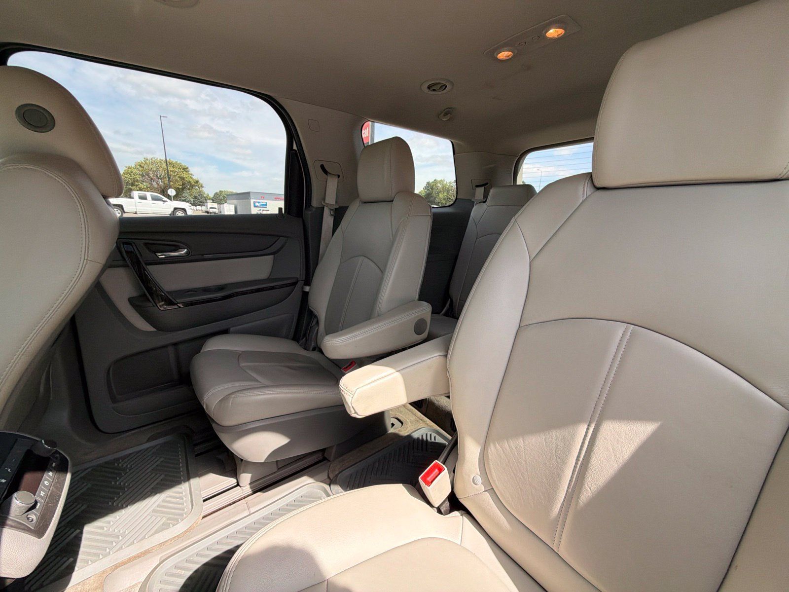 Used 2017 GMC Acadia Limited SLT AWD/4WD image 13