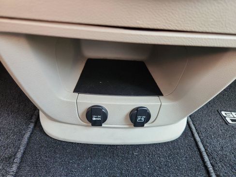 Used 2017 Dodge Grand Caravan SE w/ Power Window Group FWD image 27