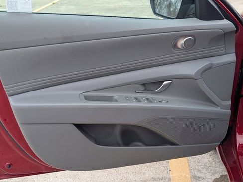 Certified 2025 Hyundai Elantra Sport image 10