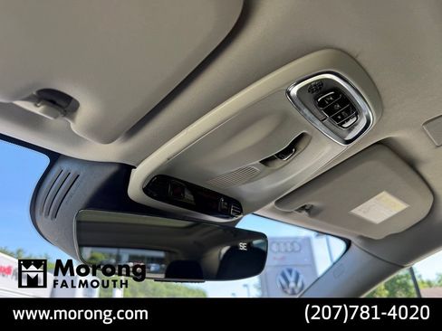 Used 2021 Volvo XC60 T6 Momentum w/ Premium Package AWD/4WD image 38