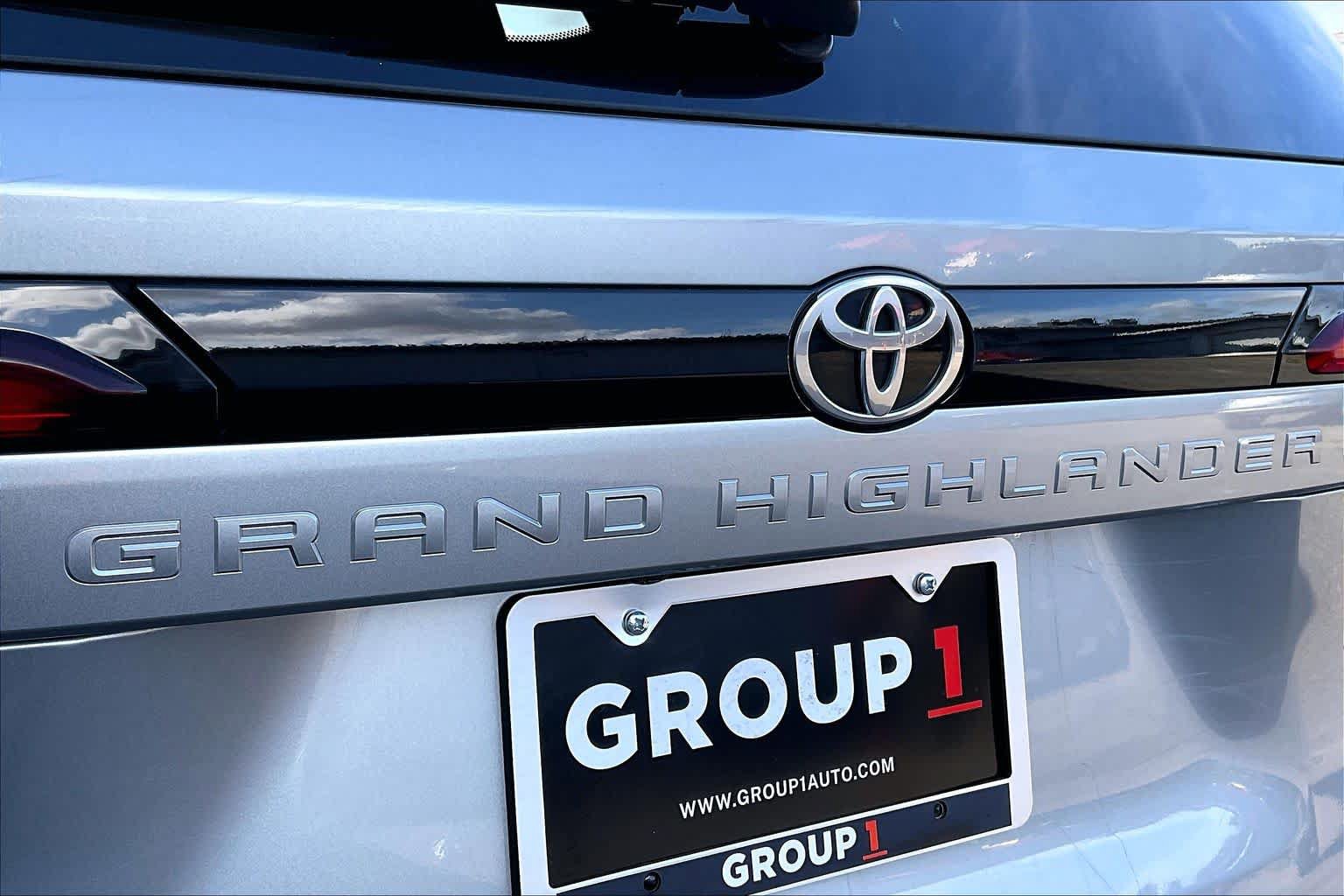 Used 2026 Toyota Grand Highlander FWD image 10