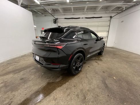 Used 2024 Chevrolet Equinox EV RS image 6