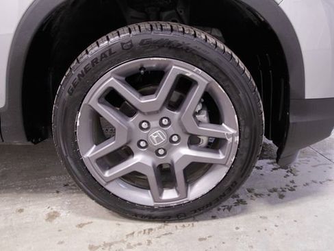 Certified 2023 Honda Passport EX-L image 12