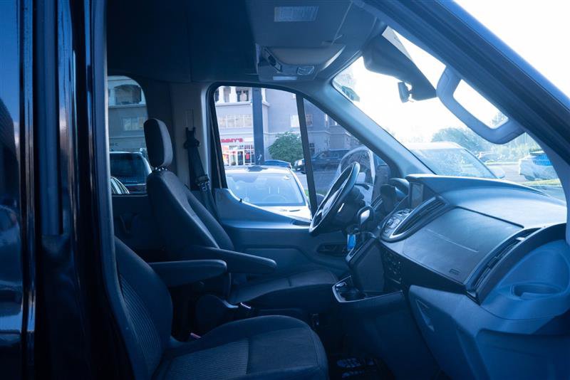 Used 2018 Ford Transit 350 XLT RWD image 11